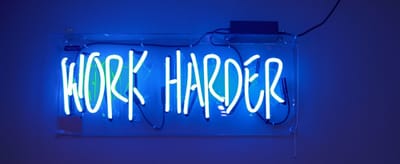 איך מגדילים מכירות והכנסות עבור בית תוכנה