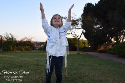 צילומי חלאקה הופכים את הנסיך לכוכב
