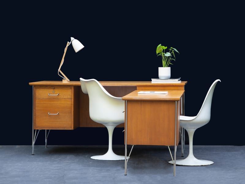 Vintage Small Teacher Desk in Oak Elverum