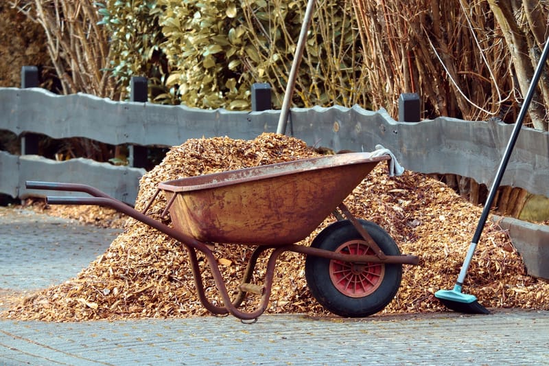 HOW MUCH MULCH DO YOU NEED? - Hills View Landscape Products