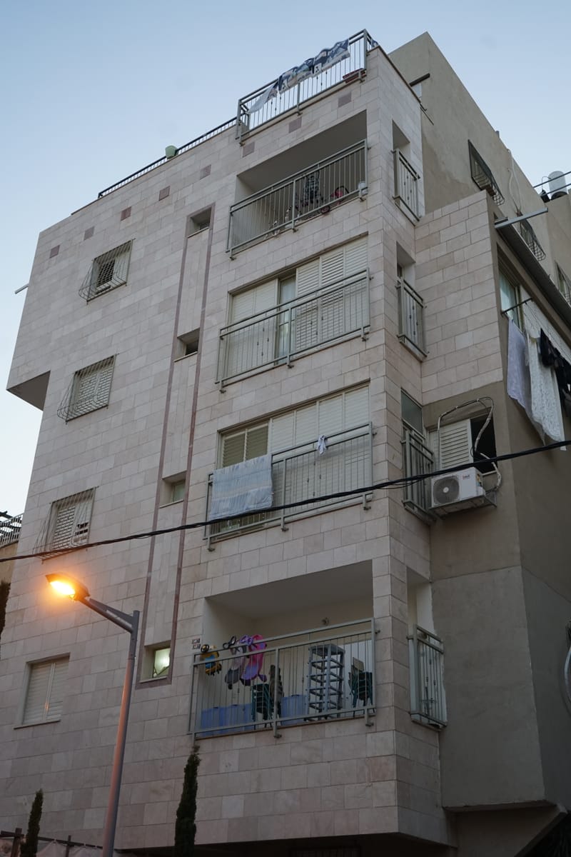 עוזיאל 47 ב"ב