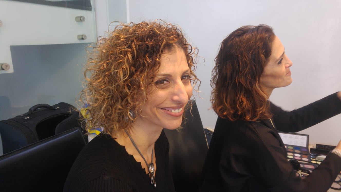 נשים, אמהות, יחסים במשפחה , הורות 