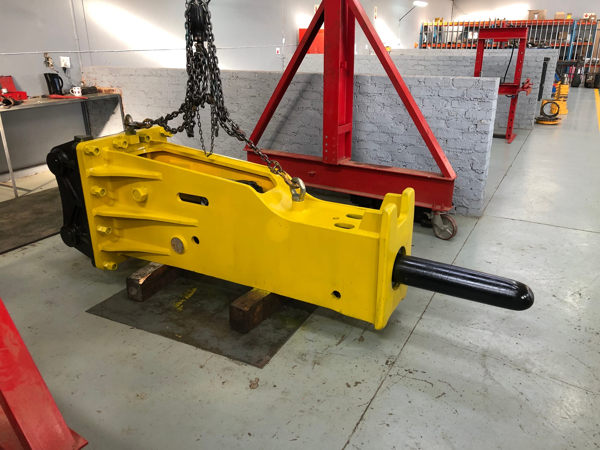 HYDRAULIC HAMMER REPAIRS & SERVICES Dantesco