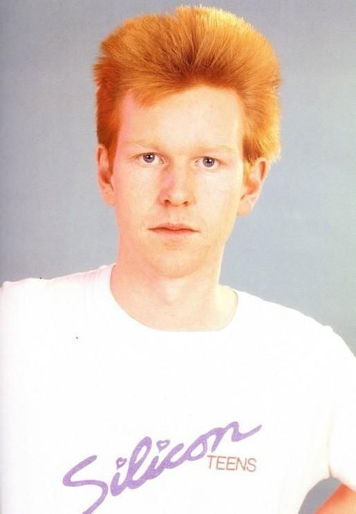 Andrew Fletcher www.depechemode.be