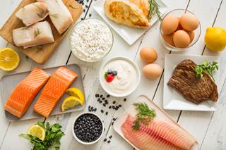 A healthy diet including fish, eggs, vegetables, poultry, and legumes may lower the risk for central nervous system demyelination. A healthy diet including fish, eggs, vegetables, poultry, and legumes may lower the risk for central nervous system demyelination.