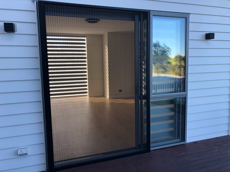 Fold Type Premium Quality Fly Screens - Single Slide/Closed